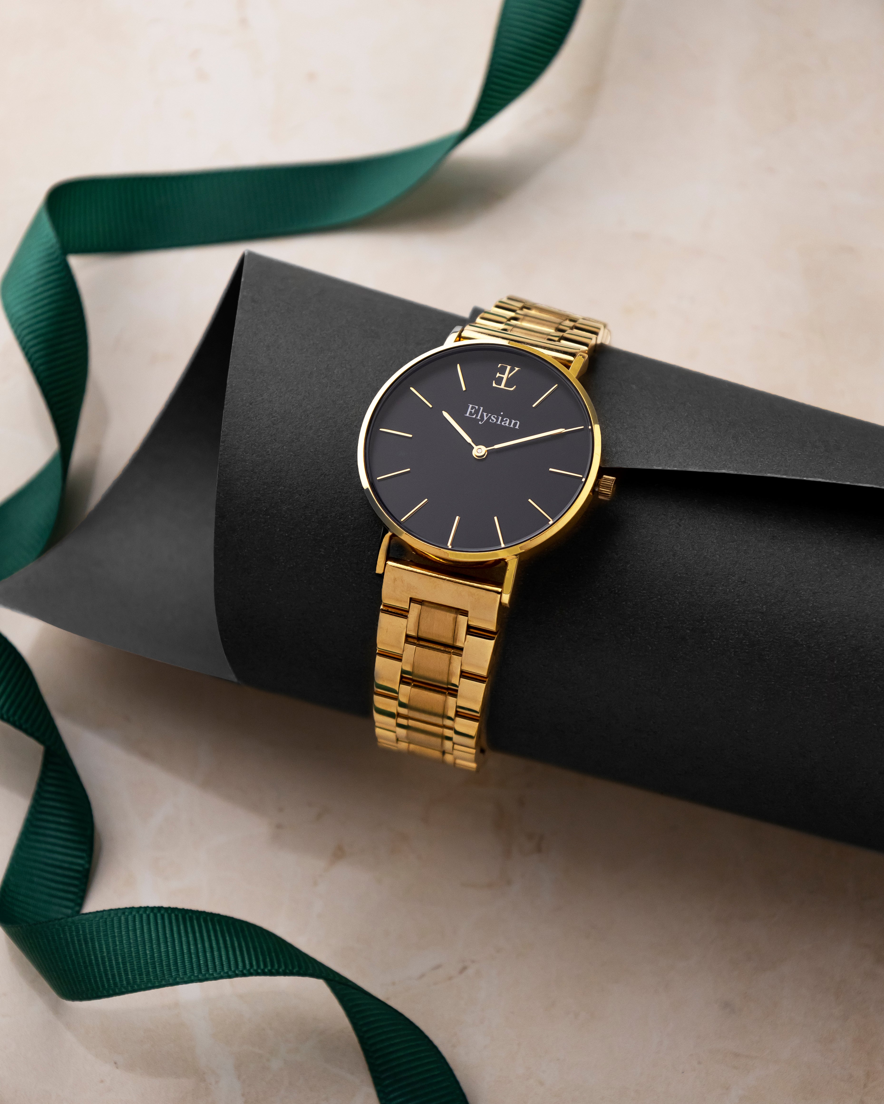 elysian-gouden-dames-horloge-zwart-plaat-goud-schakelband-horlogeband-ELYWW00126-extra