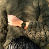 elysian-gouden-dames-horloge-zwart-plaat-zwart-klassiek-leder-horlogeband-ELYWW00100-second