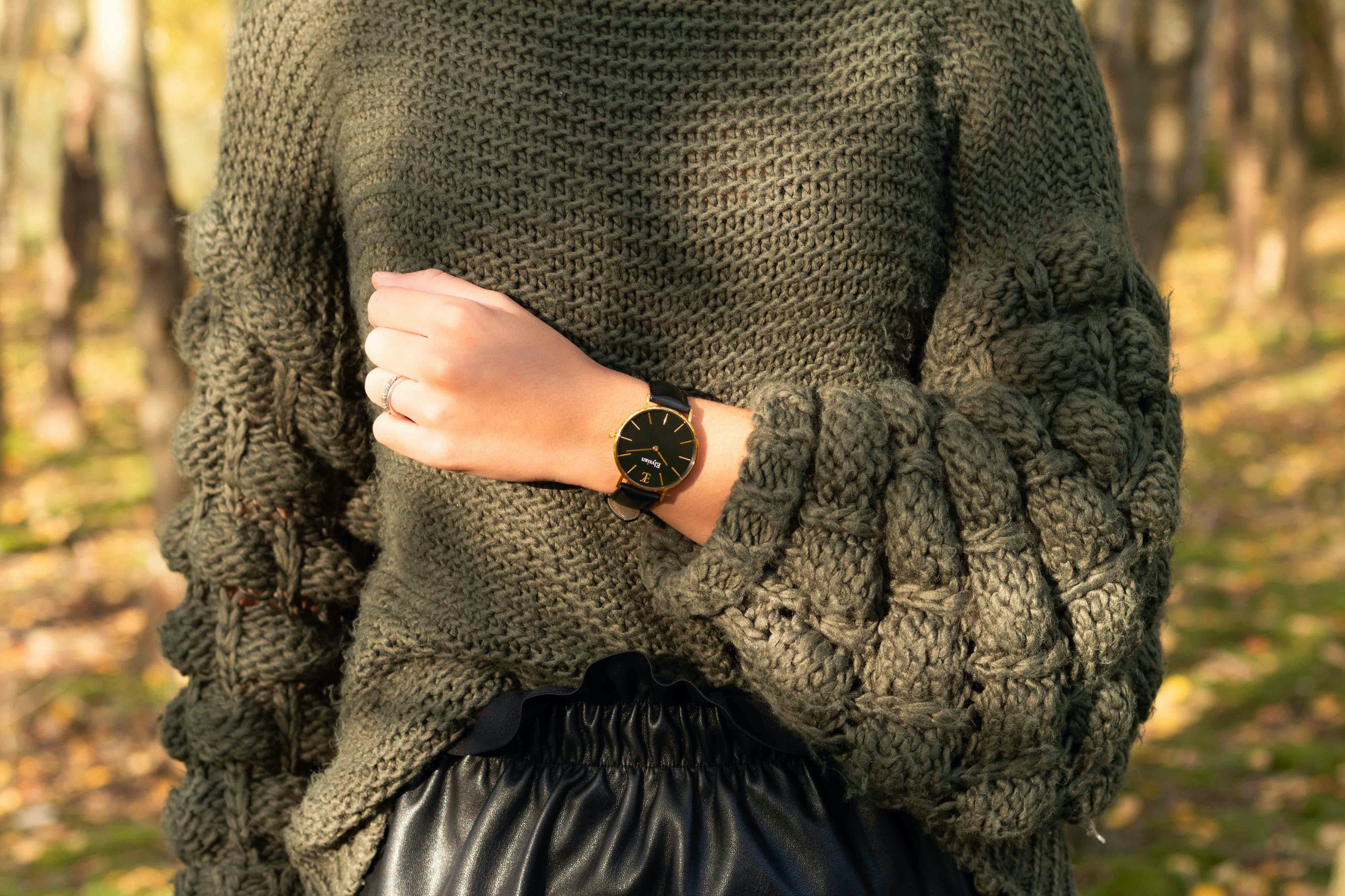 elysian-gouden-dames-horloge-zwart-plaat-zwart-klassiek-leder-horlogeband-ELYWW00100-second