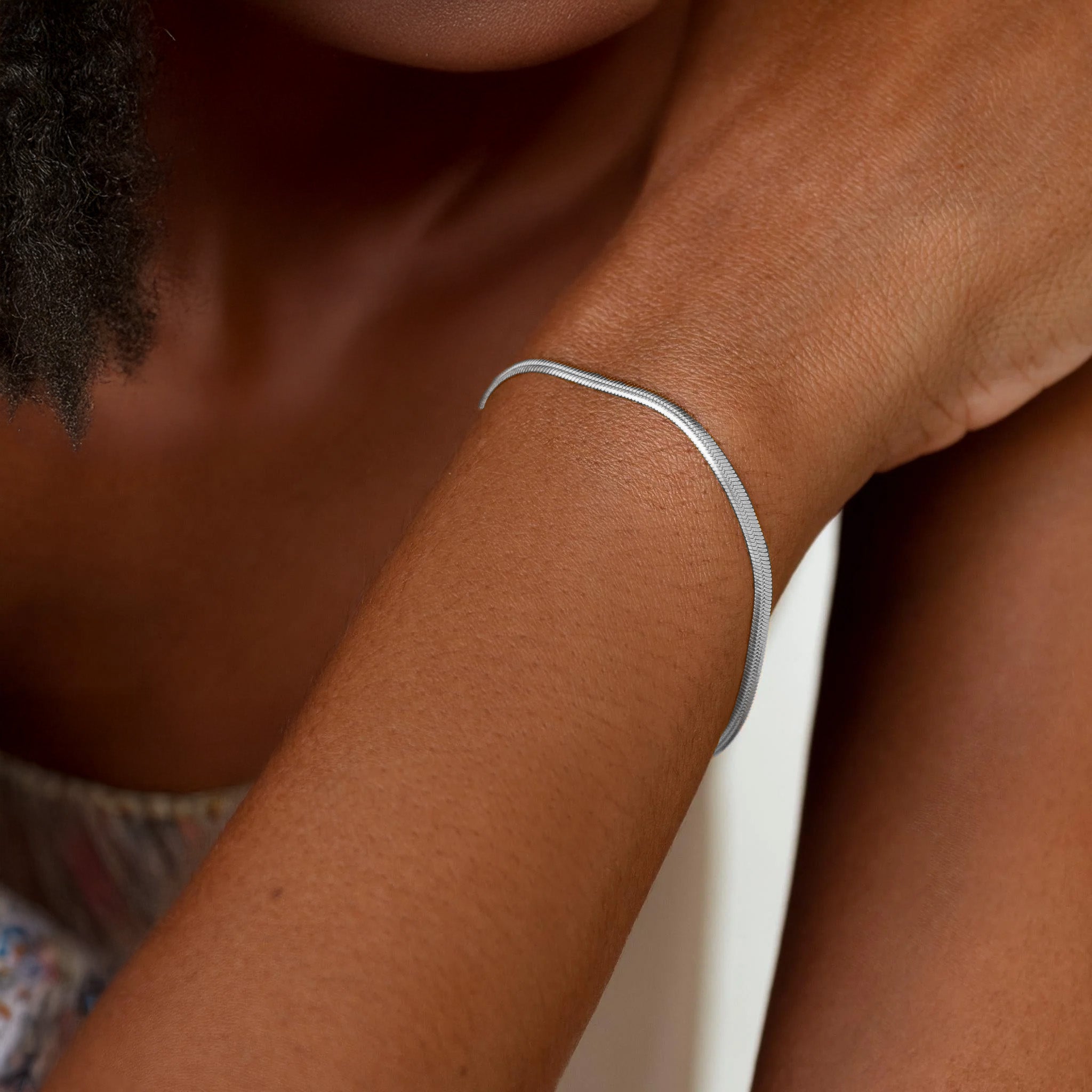 elysian-dames-armband-zilver-ELYBW0901-model