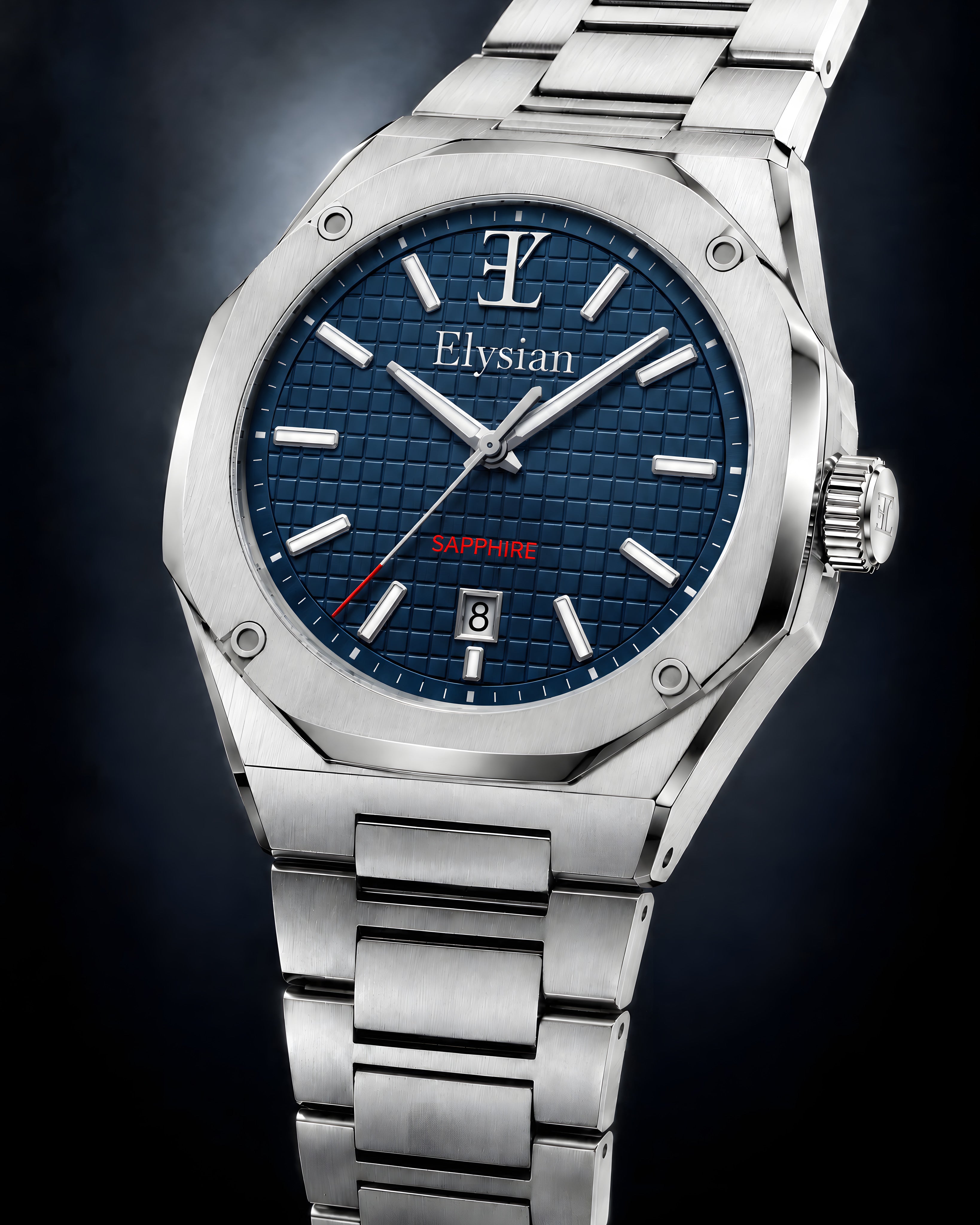 Elysian Octa Blue - Silver Link, driekwart aanzicht in de studio